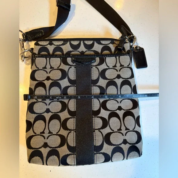 Coach black/grey crossbody - Picture 8 of 8